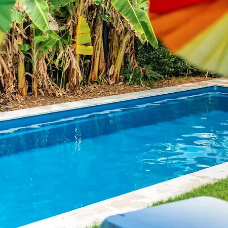 Oxley Mineral Pool & Private Home Suburbanstay Brisbane Exterior photo